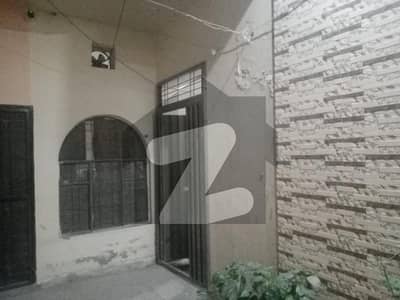 2.5 Marla Single Storey House Available For Sale
