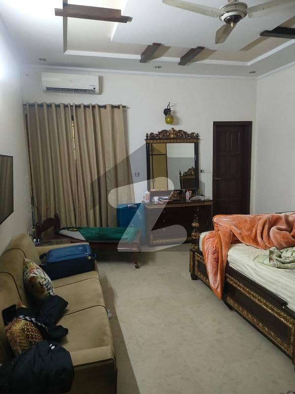 جوہر ٹاؤن لاہور میں 3 کمروں کا 16 مرلہ مکان 85.0 ہزار میں کرایہ پر دستیاب ہے۔