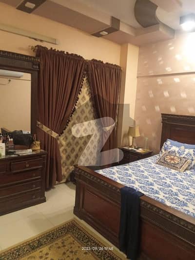 پی ای سی ایچ ایس بلاک 6 پی ای سی ایچ ایس,جمشید ٹاؤن,کراچی میں 3 کمروں کا 8 مرلہ فلیٹ 1.8 کروڑ میں برائے فروخت۔