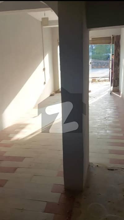 420 Square Feet Shop Situated In Gulshan-e-Iqbal - Block 6 For rent