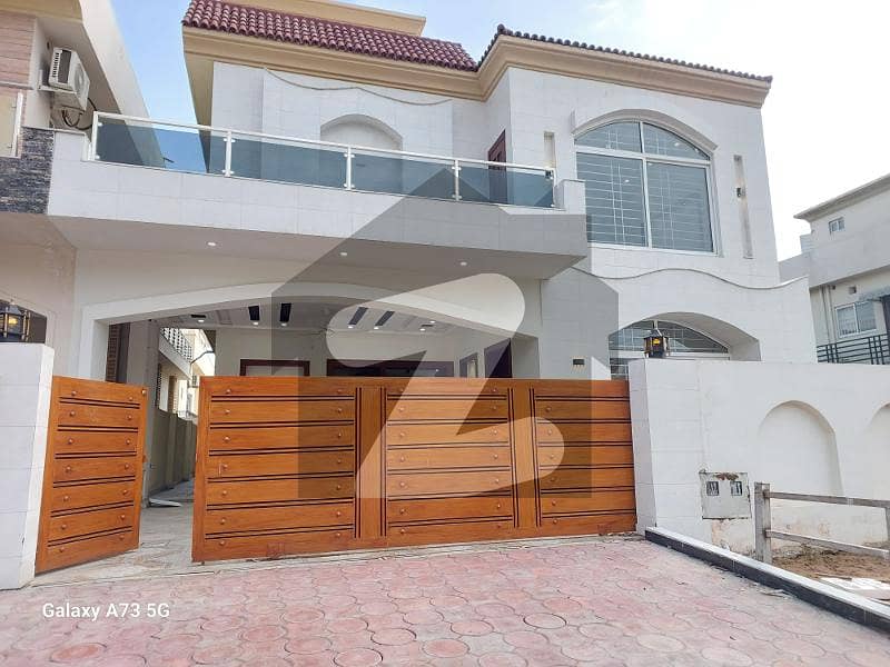 Park Face Brand New House Available For Rent