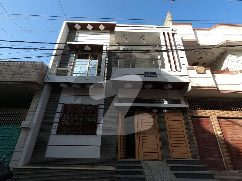 Ideal Prime Location 100 Square Yards House Available In Model Colony - Malir, Karachi