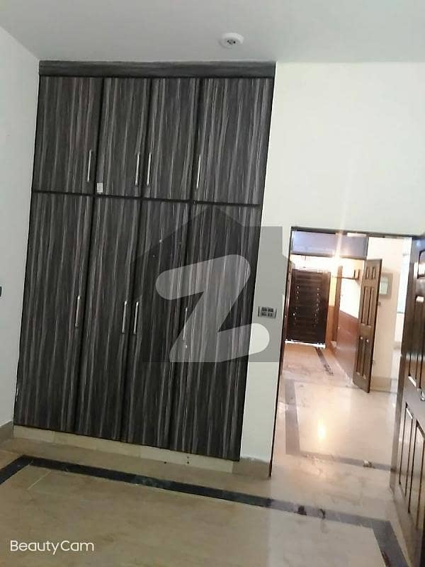 VIP beautiful 6 Marla lower portion is available for rent in sabzazar P Block lhr
