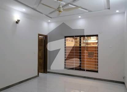 Lower Portion In Bahria Town Phase 4 For Rent
