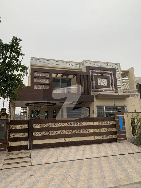 Hot Location 1 Kanal Modern Design House for Rent in DHA Phase 7 Block-X Lahore