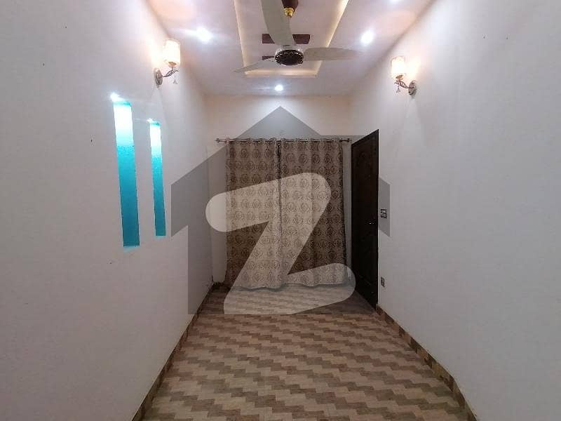 جوبلی ٹاؤن لاہور میں 2 کمروں کا 10 مرلہ زیریں پورشن 45.0 ہزار میں کرایہ پر دستیاب ہے۔