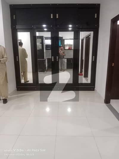 Flat For Sale In Ittehad Commercial