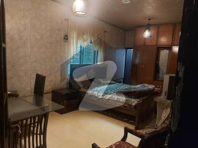 شاہین کالونی والٹن روڈ,لاہور میں 1 کمرے کا 4 مرلہ زیریں پورشن 23.0 ہزار میں کرایہ پر دستیاب ہے۔
