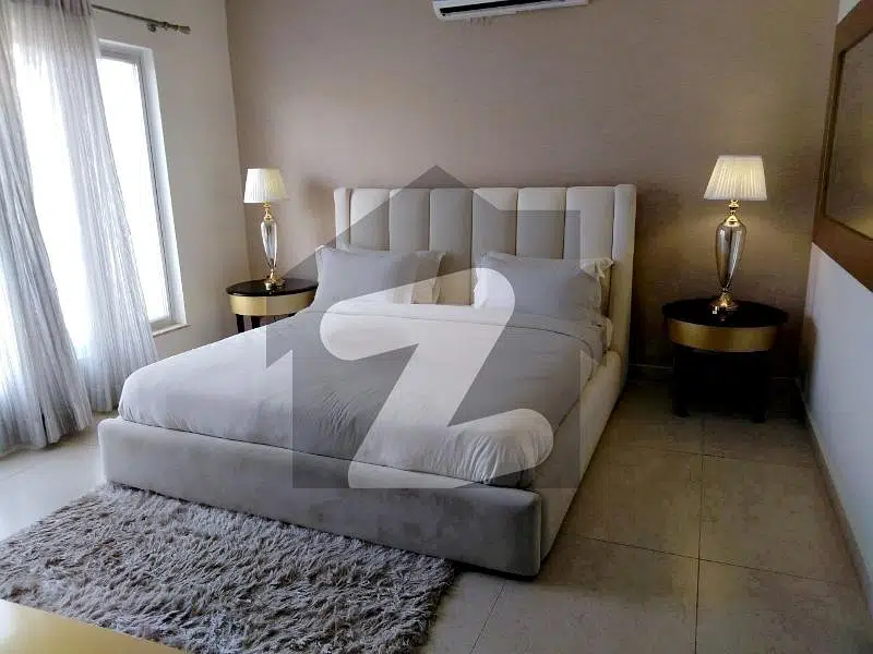 4 Bedrooms Luxury Sports City Villa for Sale in Bahria Town Precinct 35