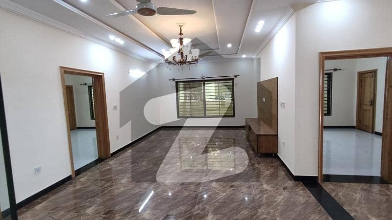 40x80 Full House Available For Rent In G13 Islamabad