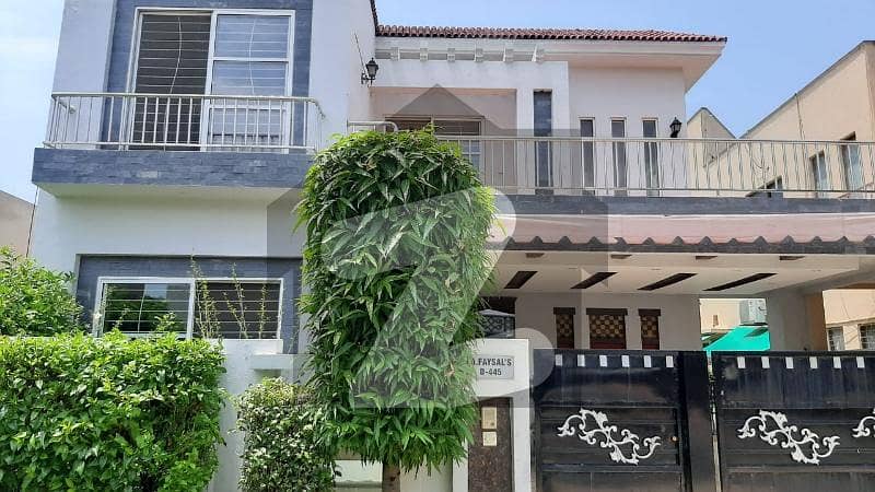 Dha Phase 8 EX Air Avenue 10 Marla Full House For Rent