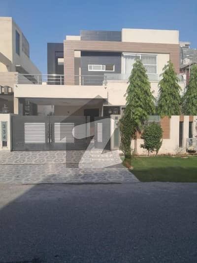 10 Marla House Available For Sale In DHA Phase 6