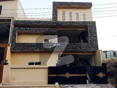 کلفٹن ٹاؤن شپ راولپنڈی میں 6 کمروں کا 7 مرلہ مکان 1.85 کروڑ میں برائے فروخت۔