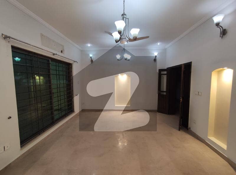 SPACIOUS 1 KANAL HOUSE FOR RENT IN DHA Phase 2