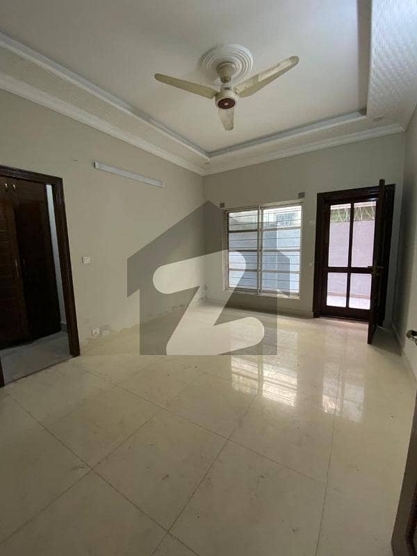 10 Marla Ground Portion For Rent In G13 Islamabad 
Defence Raya