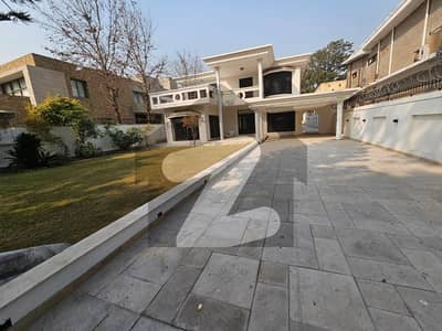 6 Beds Renovated House For Rent in G-6, Islamabad
