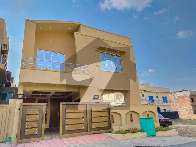 7 Marla Brand New Luxury House For Sale Outstanding Location