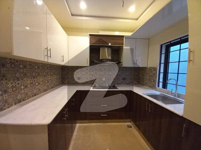 10 Marla Beautiful Double Unit House Available For Rent