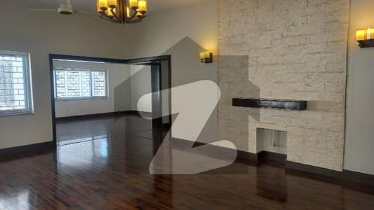 3 Bed Spacious House For Rent In G-6, Islamabad