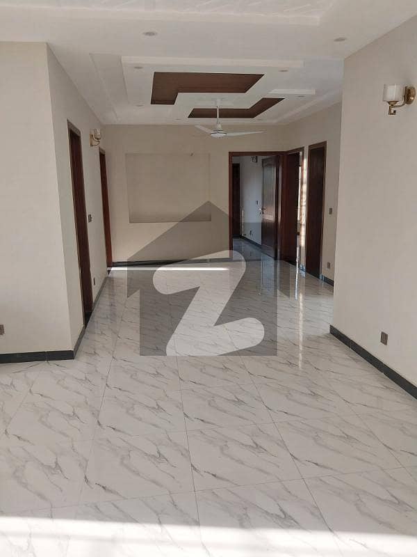 ڈی ۔ 12/3 ڈی ۔ 12,اسلام آباد میں 3 کمروں کا 1 کنال بالائی پورشن 1.55 لاکھ میں کرایہ پر دستیاب ہے۔
