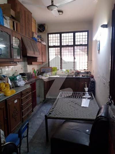full house ideal location Walton road all connections