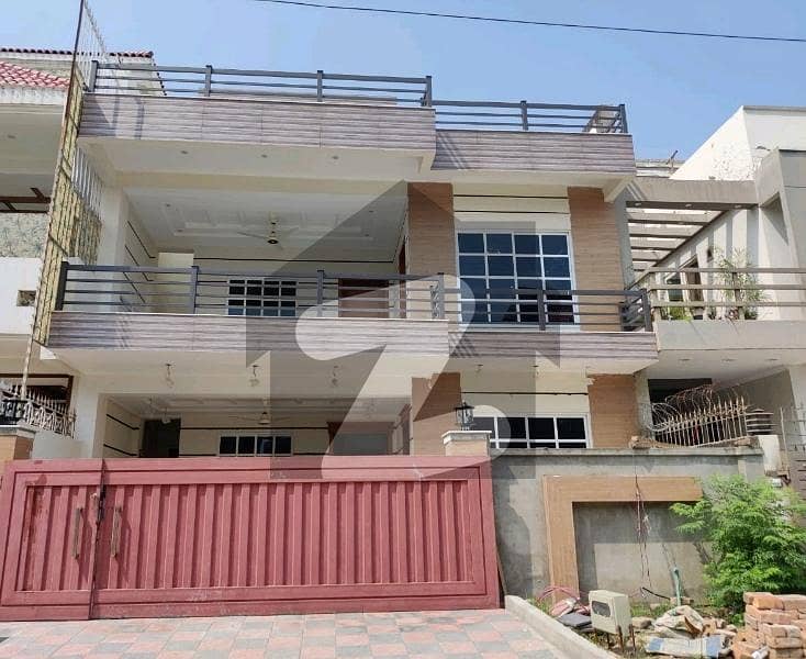 G-14 House Sized 2100 Square Feet Is Available G-14 House Sized 2100 Square Feet Is Available