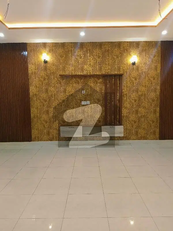 10 Marla beautiful brand new house for rent in royal Orchid Multan