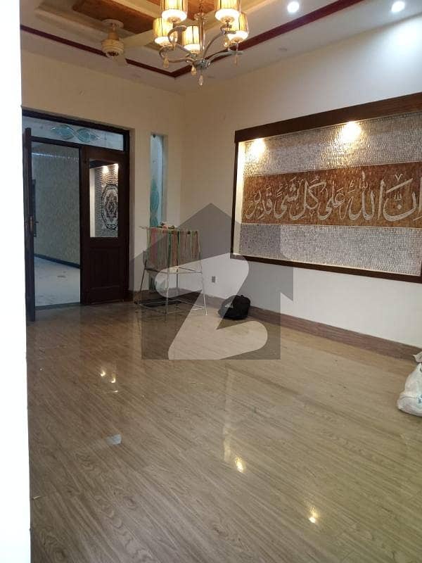 گارڈن ٹاؤن لاہور میں 7 کمروں کا 2 کنال مکان 5.0 لاکھ میں کرایہ پر دستیاب ہے۔