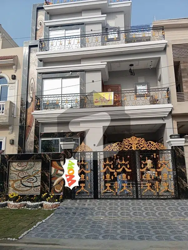 Prime Location 5 Marla Very Beautiful House for Sale, Executive Block, Park View City, Lahore