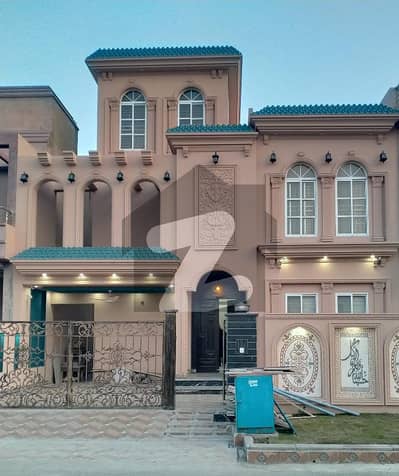 Ultra Modern House 10 Marla In D Block Near Park For Sale IN PHASE 2 CITI HOUSING GUJRANWALA