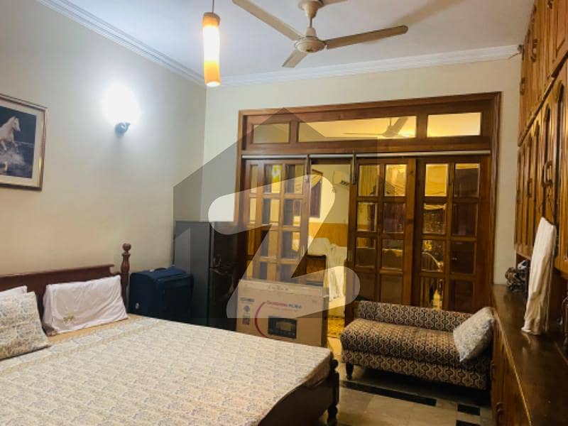 جوہر ٹاؤن لاہور میں 3 کمروں کا 12 مرلہ بالائی پورشن 60.0 ہزار میں کرایہ پر دستیاب ہے۔