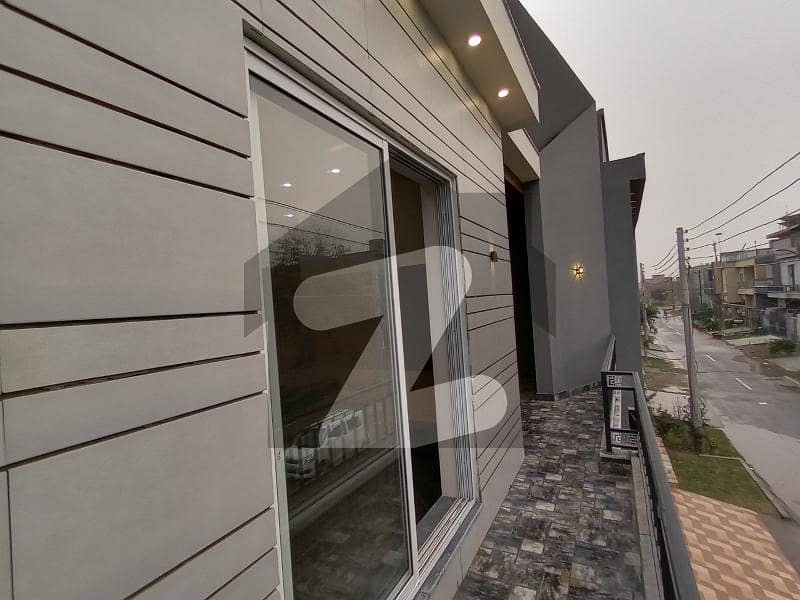 5 Marla Beautiful Brand New House Eden Executive Faisalabad Eden