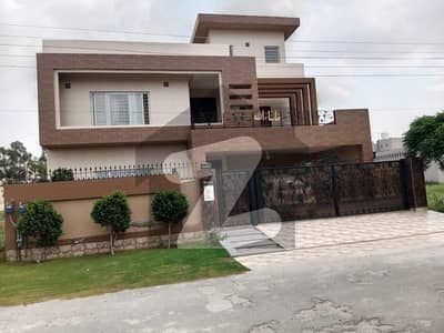 1 Kanal Best Location House For Sale