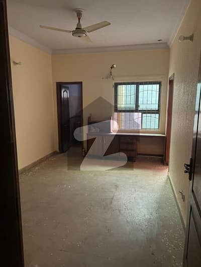 اولڈ مسلم ٹاؤن لاہور میں 5 کمروں کا 7 مرلہ مکان 3.7 کروڑ میں برائے فروخت۔