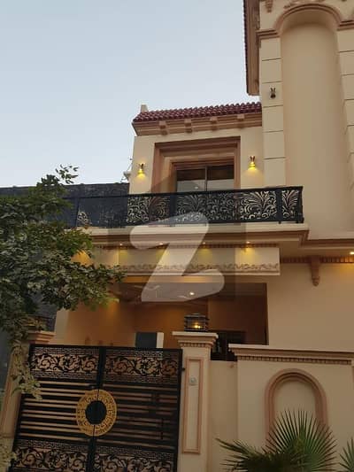 10 Marla Corner Double Storey Home Highly-Desirable House Available In Wapda Town Phase 1