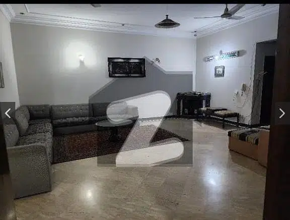 1 Kanal Upper Portion Available For Family