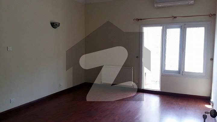 F-6 Islamabad 2000 Sq. Yd 4 Kanal Livable House For Sale