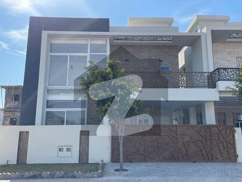 Sector C1 10 Marla Brand House With Basement Park Face House For Rent