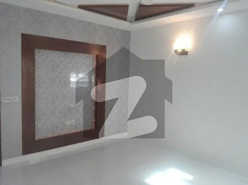 8 Marla Used House for Sale In Bahria Town - Ali Block Lahore