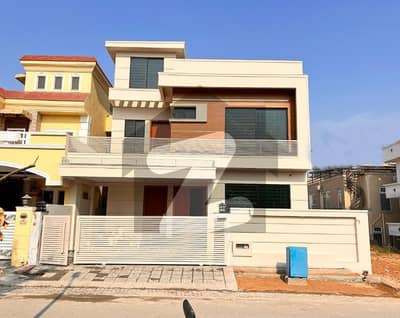 BRAND NEW 10 MARLA HOUSE AVAILABLE IN DHA PHASE 2