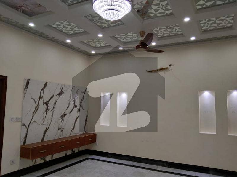 بحریہ ٹاؤن - اوورسیزبی بحریہ ٹاؤن اوورسیز انکلیو,بحریہ ٹاؤن,لاہور میں 3 کمروں کا 1 کنال بالائی پورشن 75.0 ہزار میں کرایہ پر دستیاب ہے۔