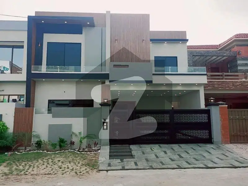 10 Marla Double Storey Beautiful Luxurious House For Sale In Wapda Town Phase 2