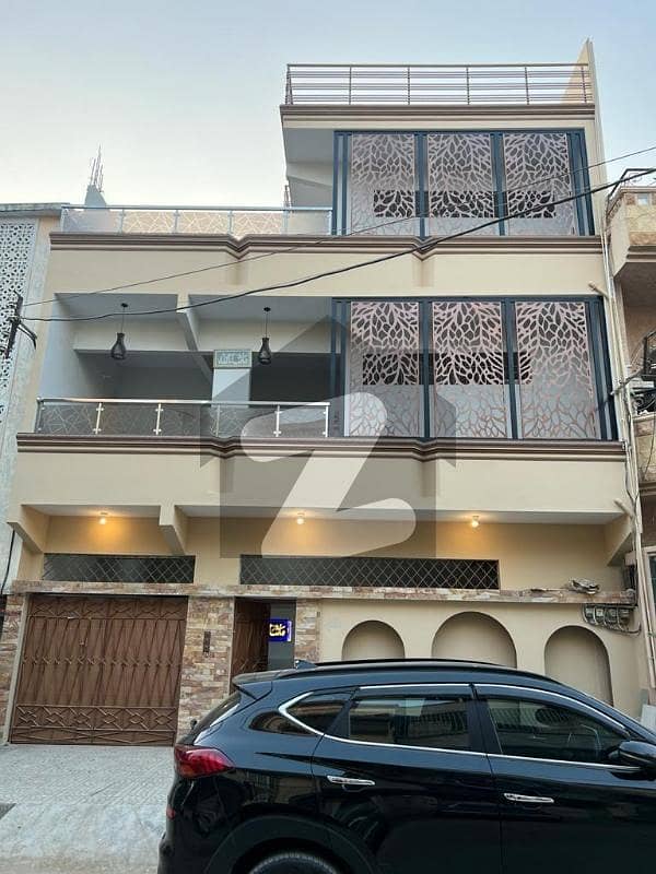 نارتھ ناظم آباد ۔ بلاک آئی نارتھ ناظم آباد,کراچی میں 9 کمروں کا 10 مرلہ مکان 5.2 کروڑ میں برائے فروخت۔