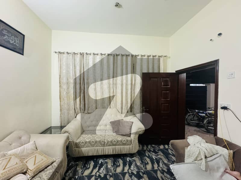 مرغزار آفیسرز کالونی لاہور میں 5 کمروں کا 10 مرلہ مکان 3.65 کروڑ میں برائے فروخت۔