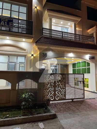 Sector E1 10M Like A Brand New Upper Portion (Ground Portion Locked) Very Close To Main Boulevard Mini Commercial And Water Filtration Plant Available For Rent At Bahria Town Phase 8 Rawalpindi