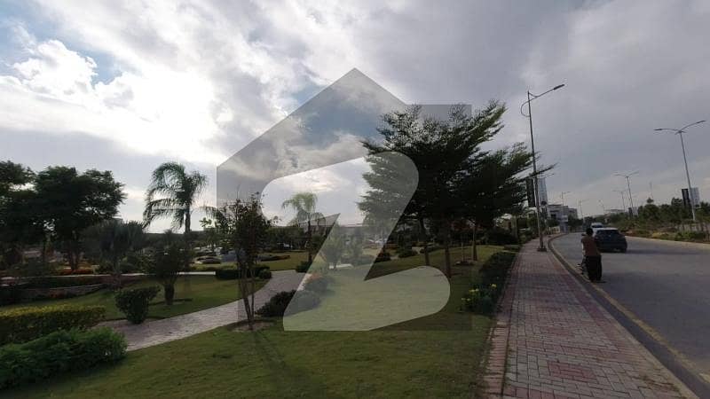 Prime Location 1 Kanal Residential Plot available for sale in Top City 1 - Block I, Islamabad