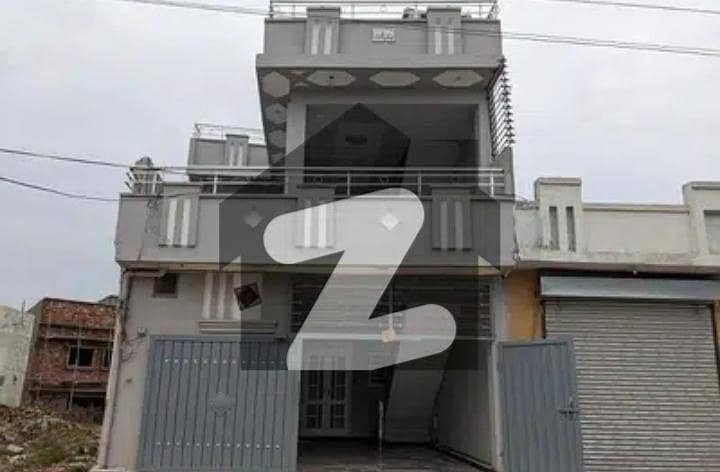 تارامری اسلام آباد میں 4 کمروں کا 4 مرلہ مکان 1.5 کروڑ میں برائے فروخت۔