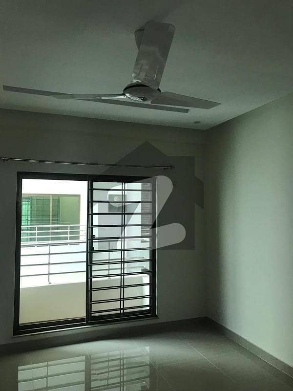 01 KANAL LOWER PORTION FOR RENT IN DHA PHASE 8 EX AIR AVENUE