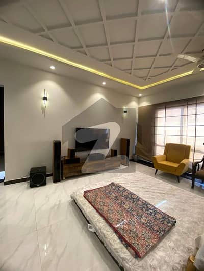 Luxurious Villa Available For Rent In Bahria Town Karachi
