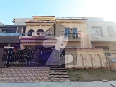 10 Marla House Is Available For Sale In OPF Housing Scheme Block C Lahore